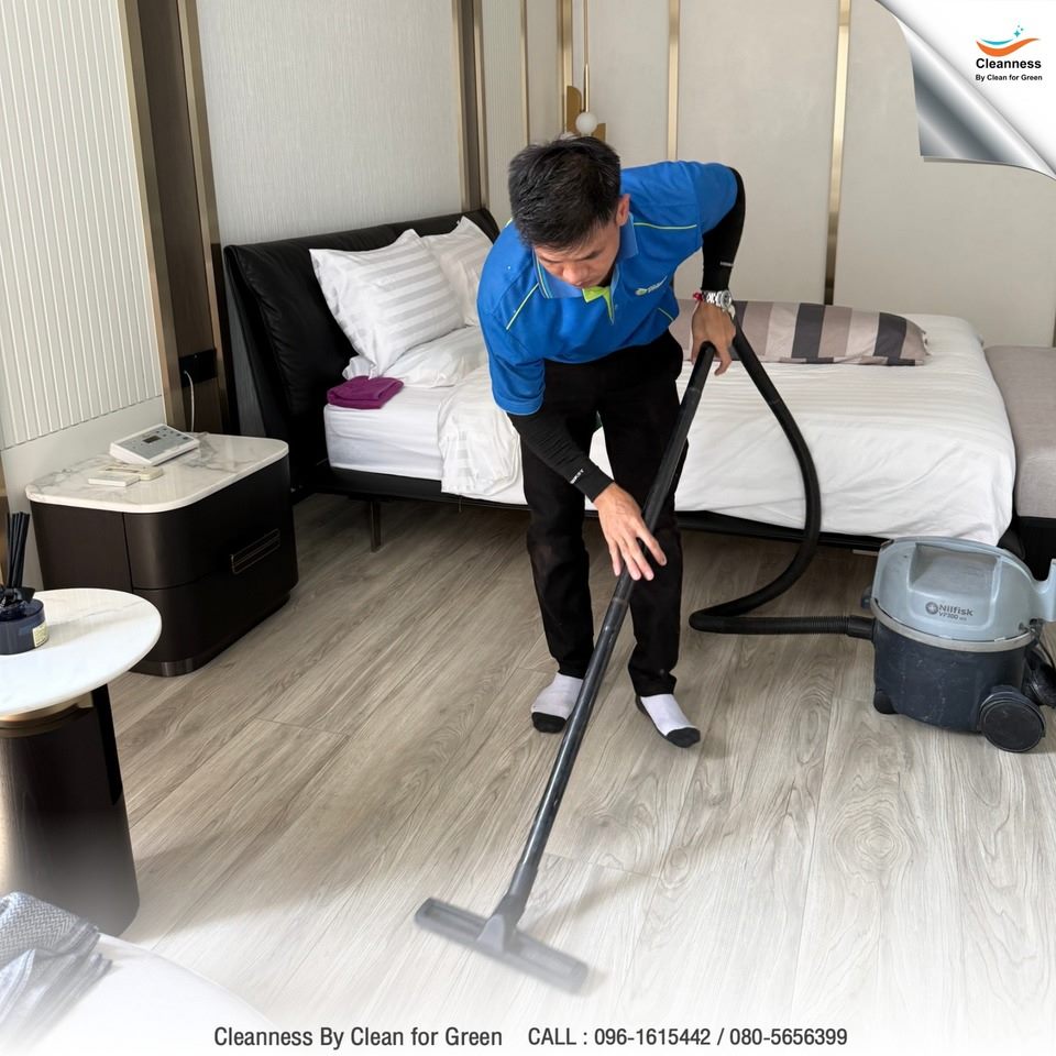 บริการดูดไรฝุ่นที่นอนและโซฟาจาก Cleanness